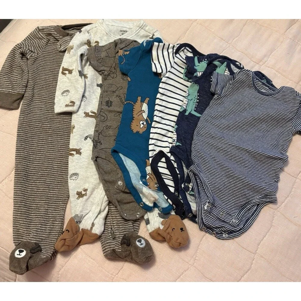 Carter's Baby Boy Mixed Clothing Bundle, 5 One Piece 2 Footed PJ’s Size 6 Months